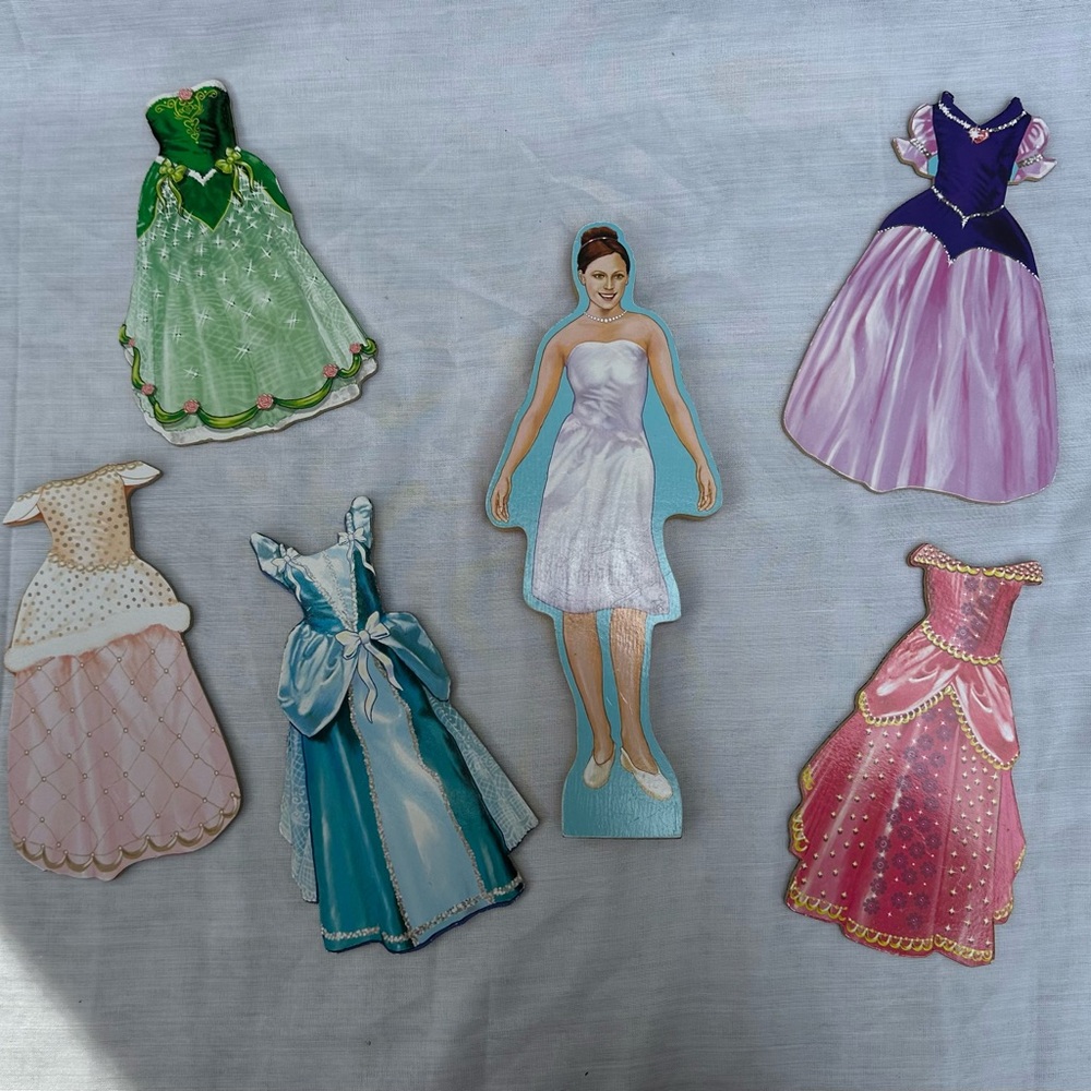 Melissa and Doug Princess Figure with 5 Ball Gowns
